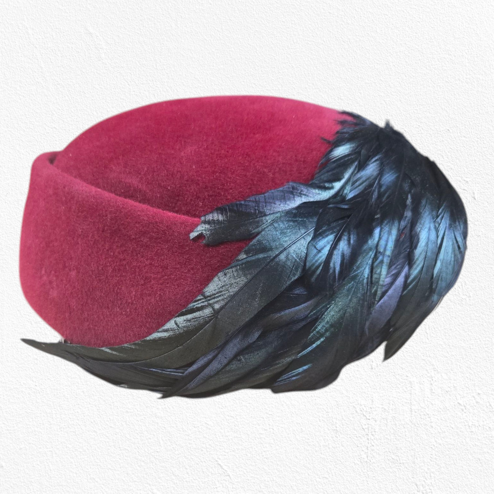 1950s Vintage Burgundy Wool Hat Black Feathers Mid-Century Formal Fascinator - Picture 1 of 10